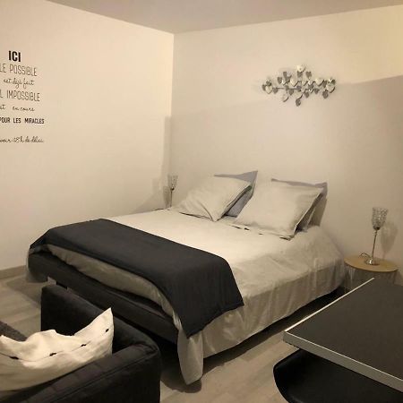 Beau Studio M Euroairport Basel-Freiburg Saint-Louis  Bagian luar foto