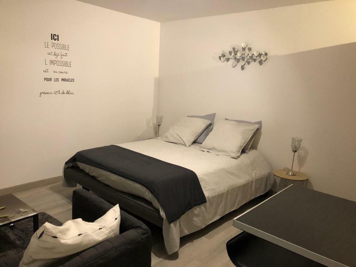 Beau Studio M Euroairport Basel-Freiburg Saint-Louis  Bagian luar foto